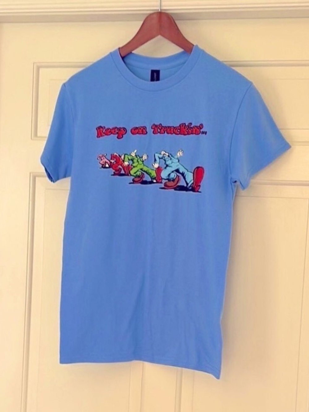 KEEP ON TRUCKIN Graphic T-Shirt Robert Crumb Cartoon Design Size Small Festival